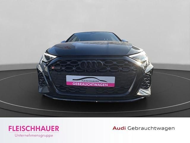 Gebraucht Audi RS3 Sportback Ambiente 400 PS (294 kW) 2023 Mythosschwarz metallic Kleinwagen