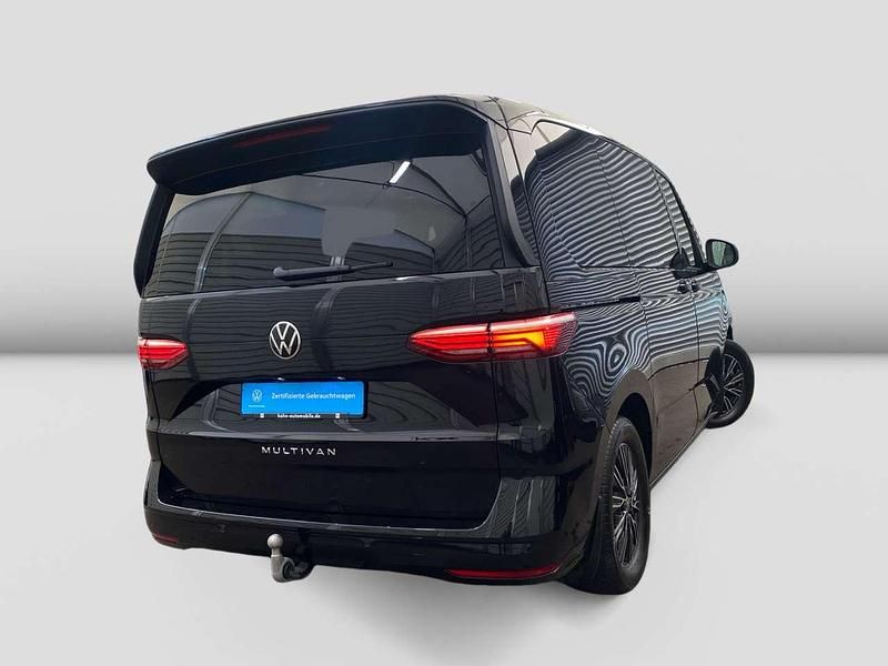 Gebraucht VW Multivan 150 PS (110 kW) 2024 Schwarz Van