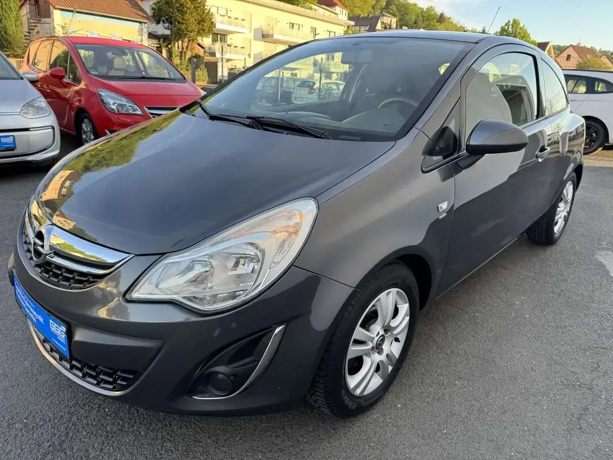 Gebraucht Opel Corsa Satellite 86 PS (63 kW) 2011 Grau Kleinwagen