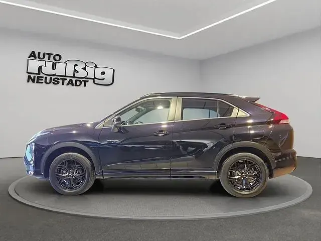 Używany Mitsubishi Eclipse Cross Plus 188 KM (138 kW) 2022 Czarny SUV
