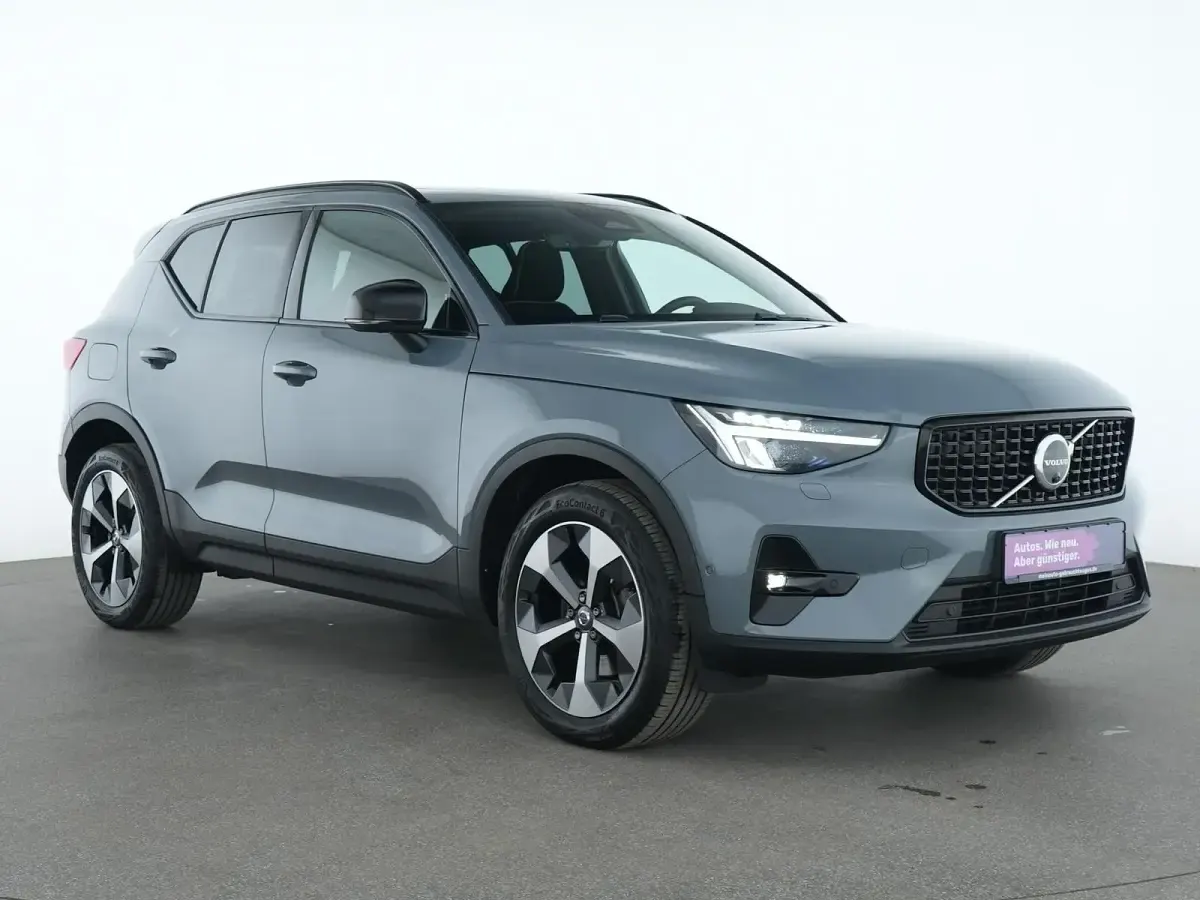 Gebraucht Volvo XC40 Ultimate 197 PS (144 kW) 2023 Thunder grey SUV