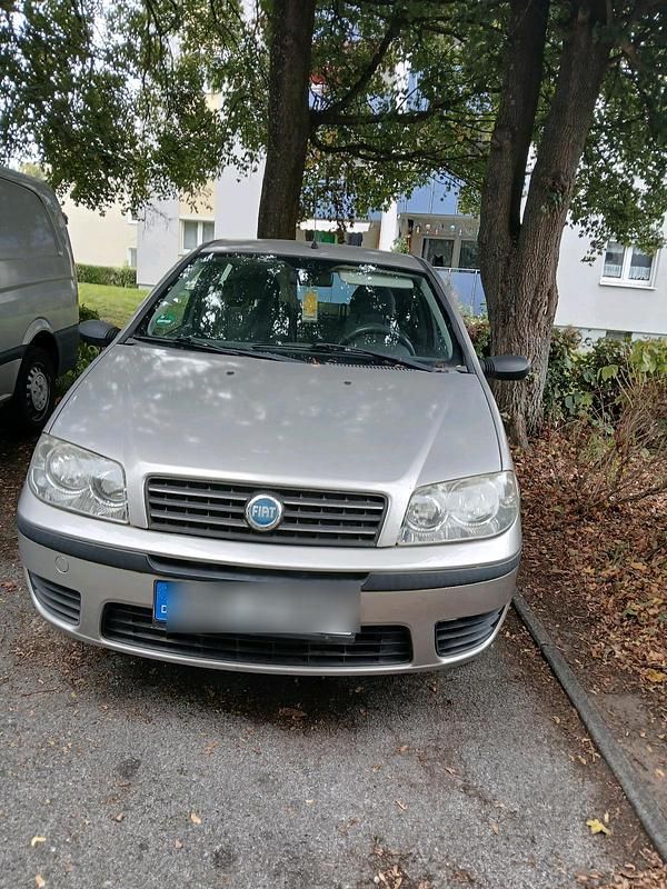 Silber Gebraucht 2007 Fiat Punto Kleinwagen | 1.300 € (Fairer Preis) - Bild 1/4