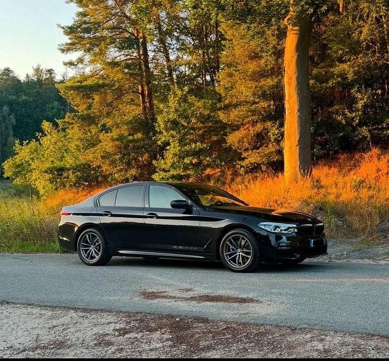 Schwarz Gebraucht 2020 BMW 530 Sport Line Limousine | 34.500 € (Fairer Preis) - Bild 1/4