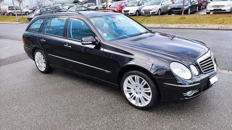 Gebraucht Mercedes E200 190 PS (139 kW) 2008 Schwarz Kombi