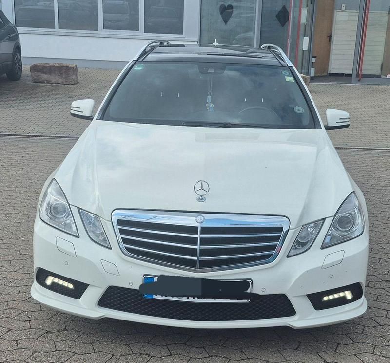 Gebraucht Mercedes E350 Avantgarde 265 PS (194 kW) 2011 Weiß Kombi
