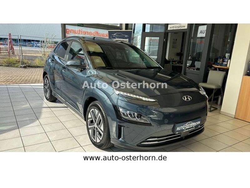 Teal blue metallic (metallic) Gebraucht 2022 Hyundai Kona Trend SUV | 18.980 € (Fairer Preis) - Bild 1/4