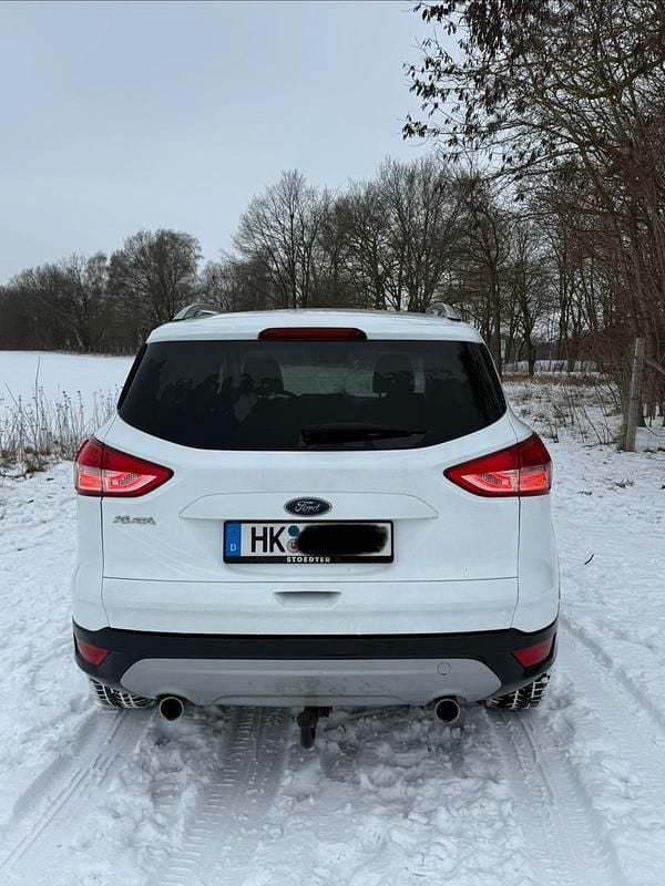 Gebraucht Ford Kuga 180 PS (132 kW) 2016 Weiß SUV