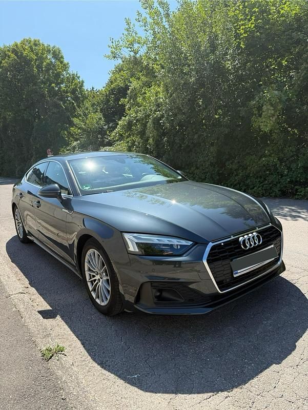 Grau Gebraucht 2022 Audi A5 Ambiente Coupé | 33.500 € (Superpreis) - Bild 1/4