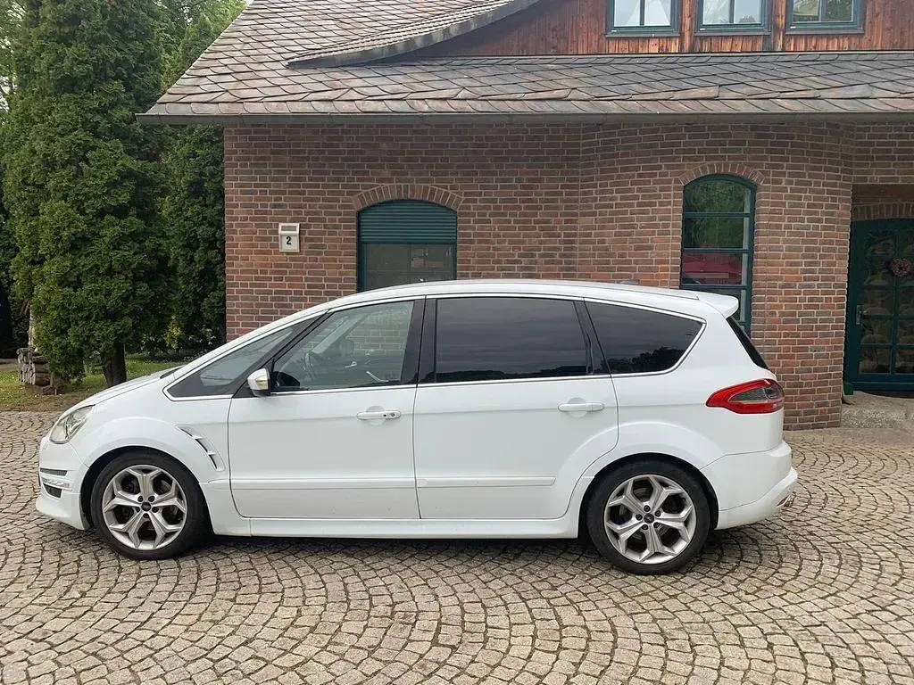 Gebraucht Ford S-MAX Titanium S 239 PS (175 kW) 2014 Weiß Van / Kleinbus