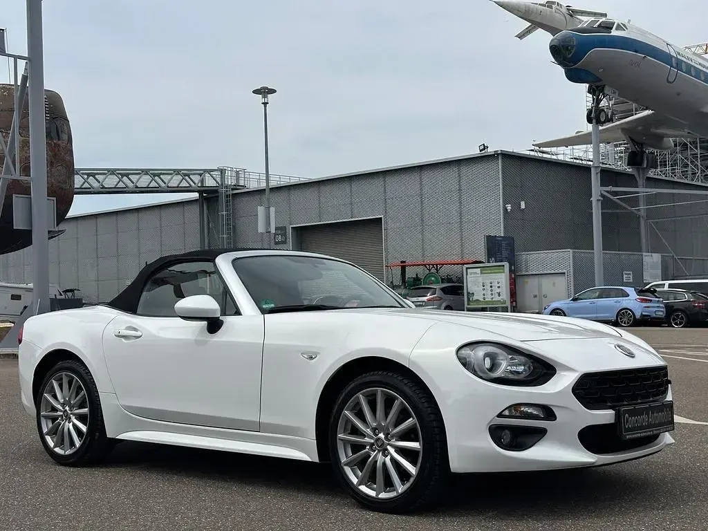 Gebraucht Fiat 124 Spider Lusso 140 PS (102 kW) 2019 Weiß Cabrio