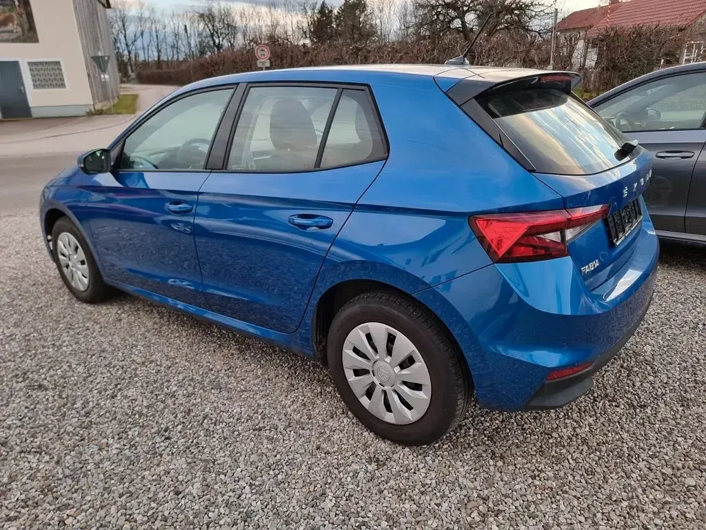 Gebraucht Skoda Fabia Selection 95 PS (69 kW) 2024 Blau Kleinwagen
