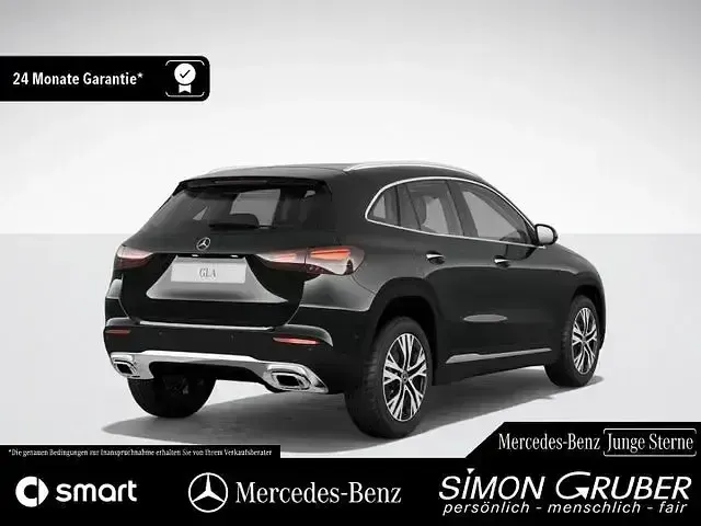 Gebraucht Mercedes GLA200 Progressive 163 PS (119 kW) 2025 Schwarz SUV