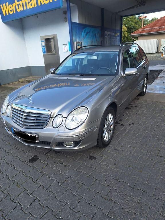 Grau Gebraucht 2009 Mercedes E280 Kombi | 5.299 € (Guter Preis) - Bild 1/4