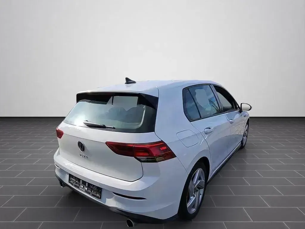 Gebraucht VW Golf VIII GTI 245 PS (180 kW) 2023 Pure white Limousine