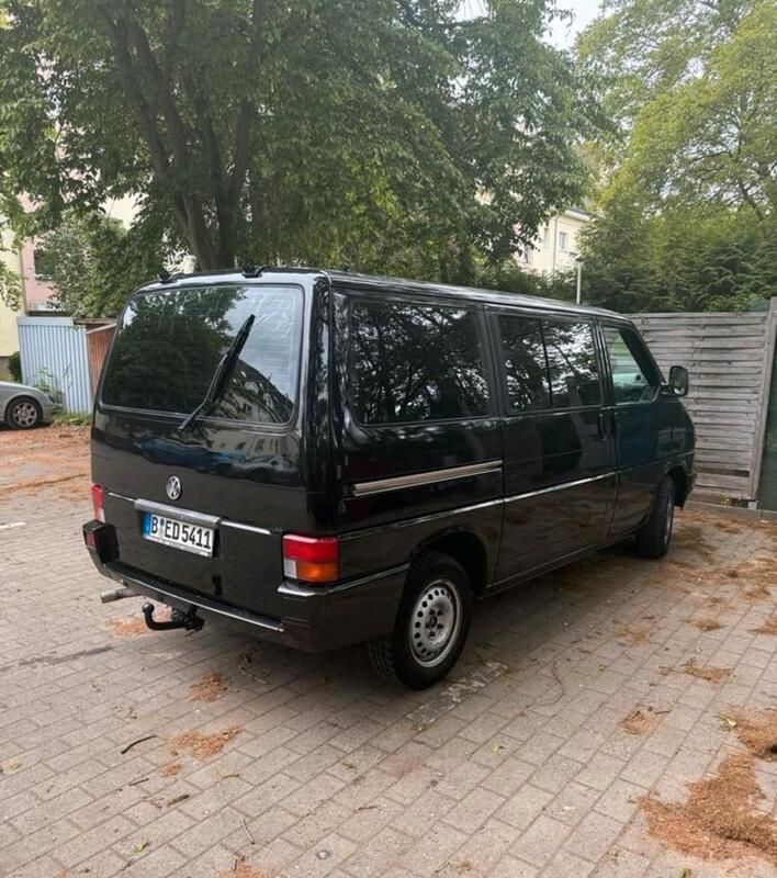 Schwarz Gebraucht 1996 VW T4 Van | 3.500 € - Bild 1/3