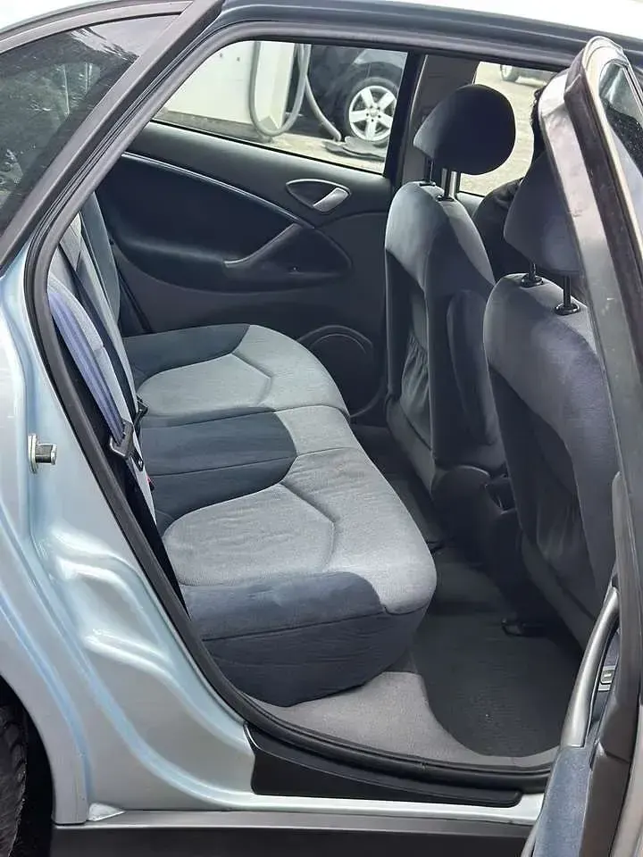 Gebraucht Citroën C5 136 PS (100 kW) 2003 Grau Limousine