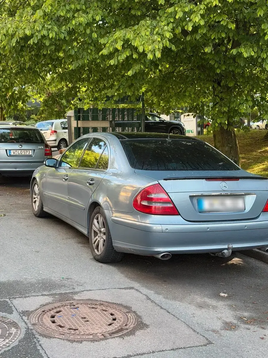 Gebraucht Mercedes E320 232 PS (170 kW) 2004 Andere farben Limousine