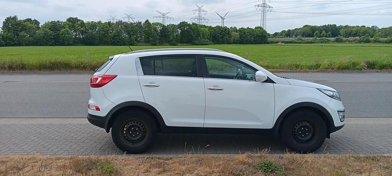 Gebraucht Kia Sportage Attract 139 PS (102 kW) 2013 Weiß SUV