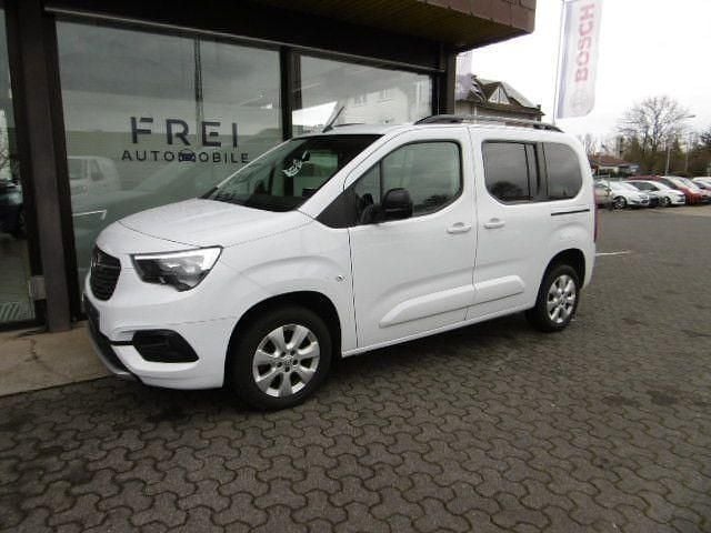 Gebraucht Opel Combo Life Ultimate 131 PS (96 kW) 2023 Weiß Van / Kleinbus