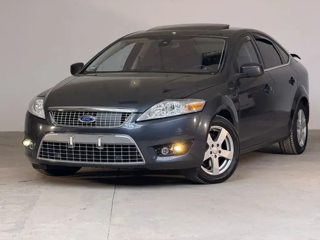 Gebraucht Ford Mondeo Titanium 220 PS (161 kW) 2008 Grau Limousine