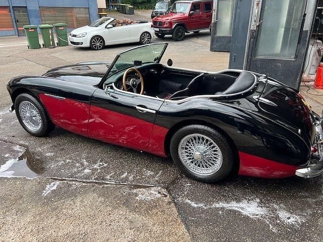 Schwarz Gebraucht 1960 Austin Healey 100/6 Cabrio | 46.100 € - Bild 1/4