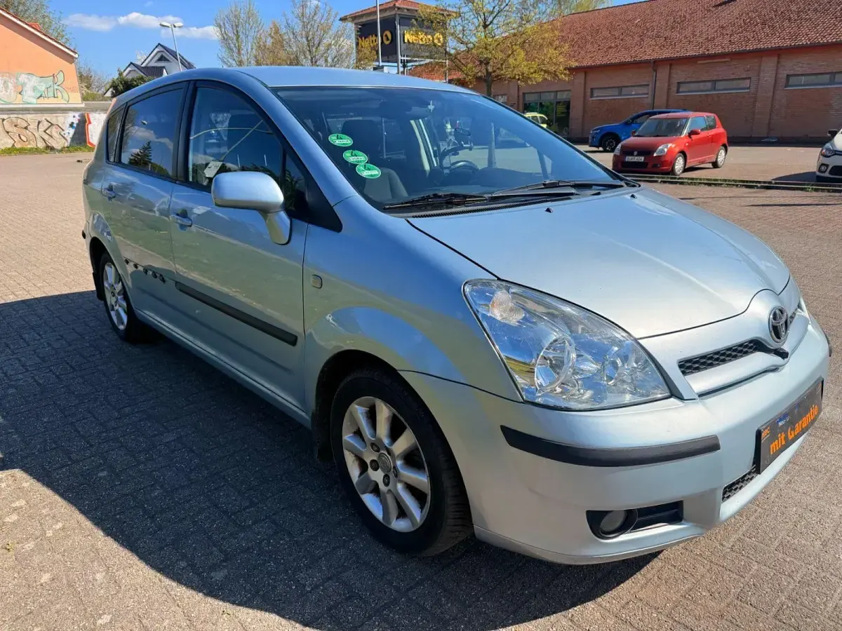 Gebraucht Toyota Corolla Verso Executive 129 PS (94 kW) 2006 Blau Van / Kleinbus