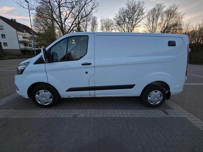 Gebraucht Ford Transit Custom 105 PS (77 kW) 2022 Weiß Van / Kleinbus