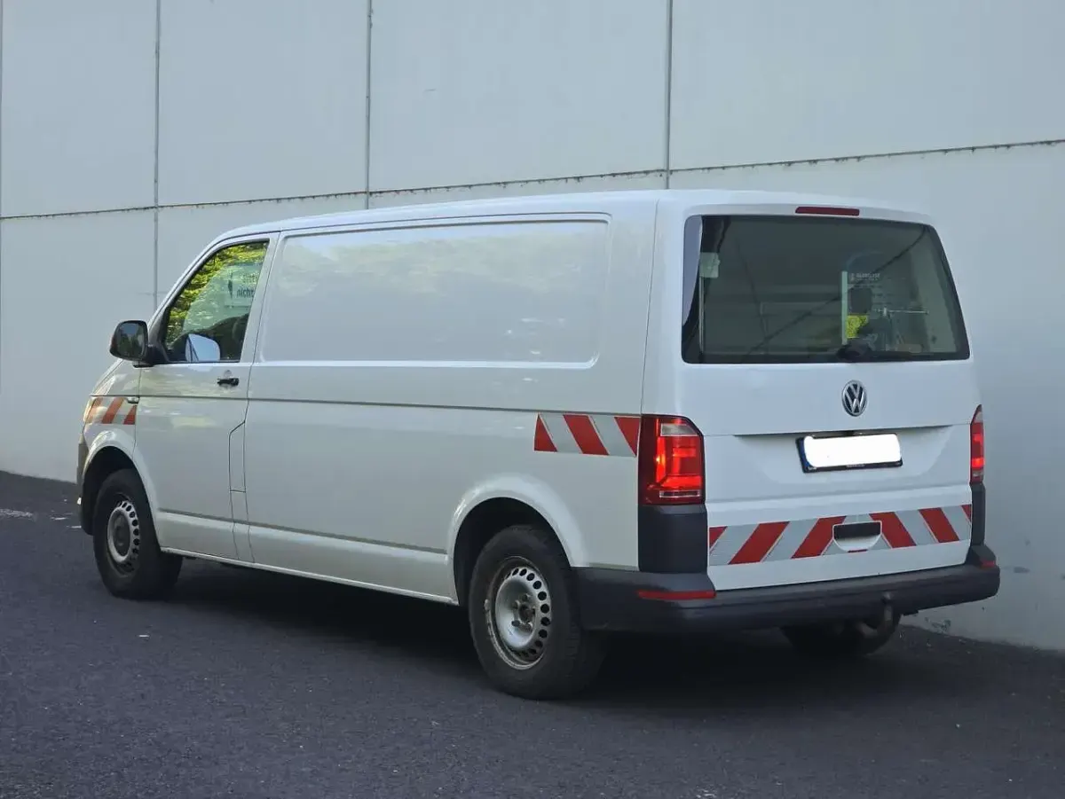 Gebraucht VW Transporter 150 PS (110 kW) 2017 Weiß Van