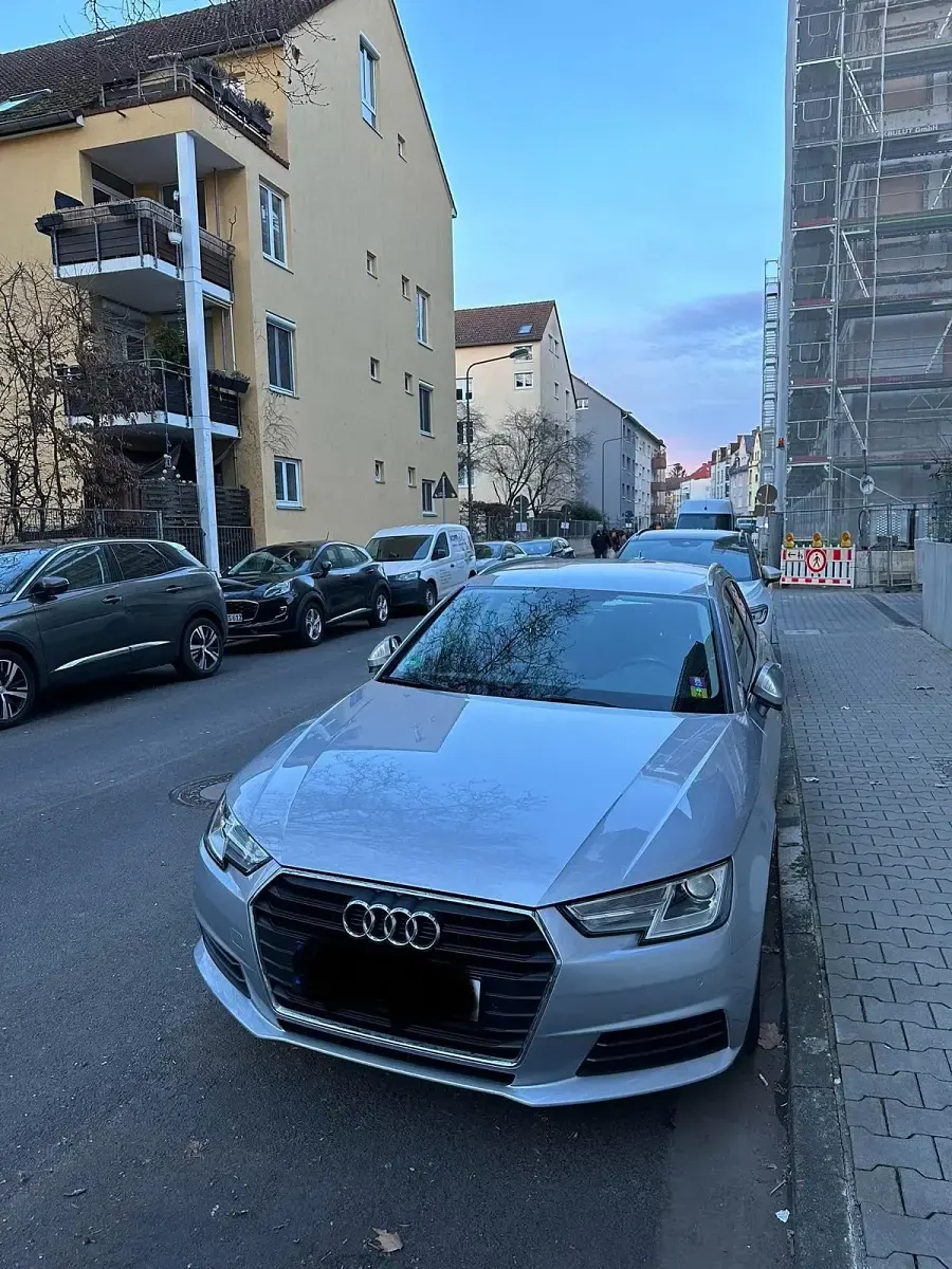 Gebraucht Audi A4 Sport 190 PS (139 kW) 2017 Silber Kombi