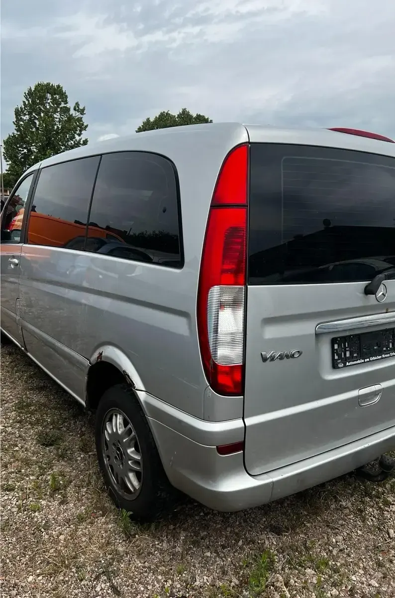 Gebraucht Mercedes Viano 150 PS (110 kW) 2004 Grau Van / Kleinbus