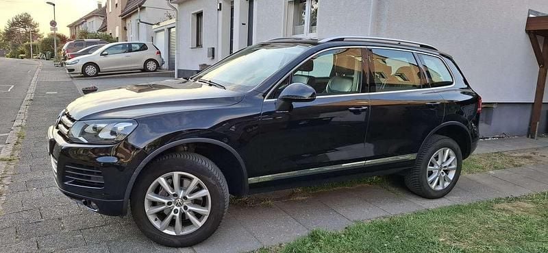 Schwarz Gebraucht 2012 VW Touareg Exclusive SUV | 13.500 € (Guter Preis) - Bild 1/4