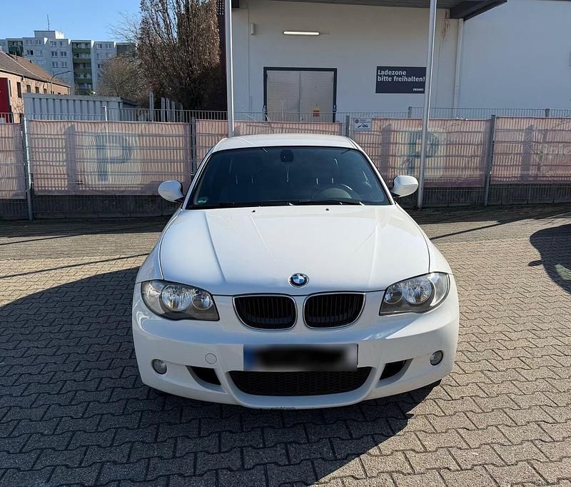 Gebraucht BMW 116 Performance 122 PS (89 kW) 2010 Weiß Kleinwagen