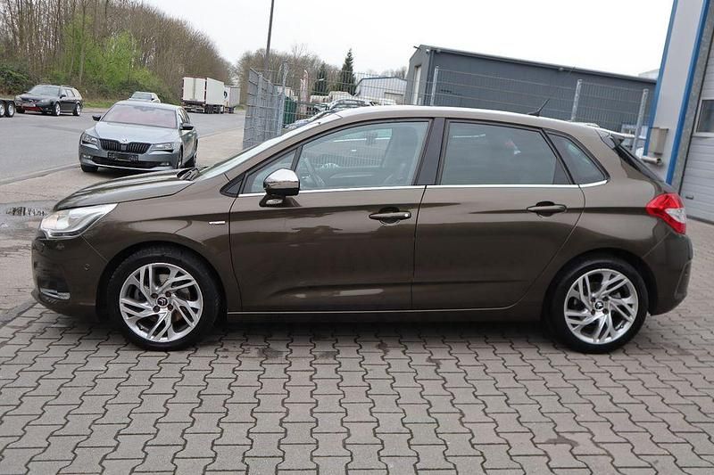 Gebraucht Citroën C4 Exclusive 156 PS (114 kW) 2011 Braun Limousine