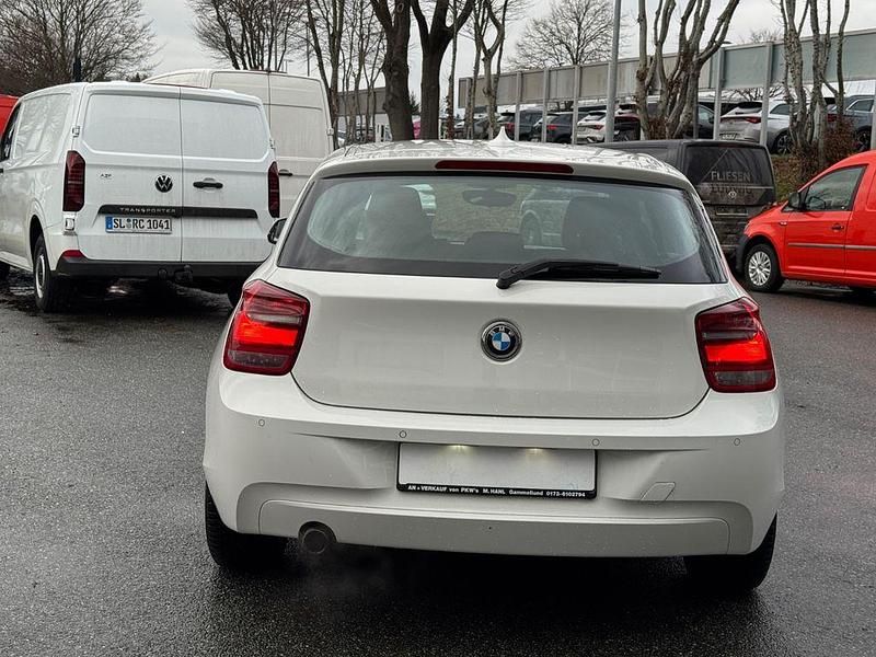 Gebraucht BMW 114 102 PS (75 kW) 2013 Weiß Kleinwagen