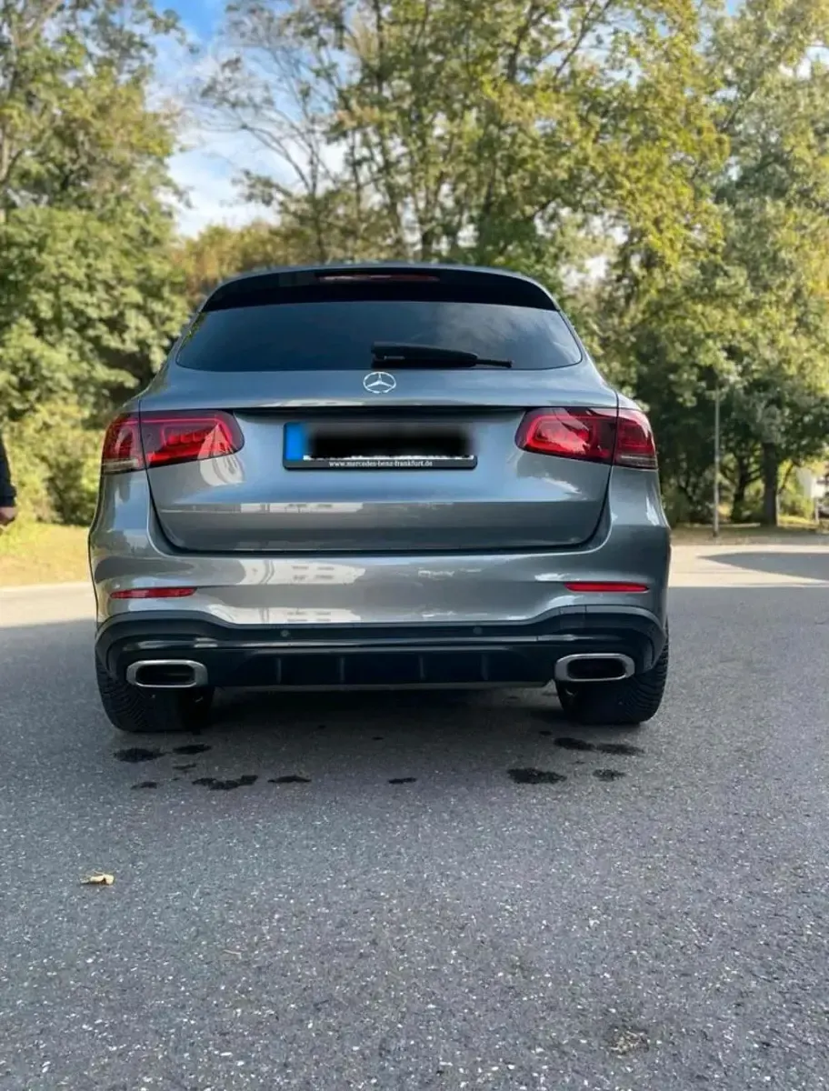 Gebraucht Mercedes GLC200 197 PS (144 kW) 2019 Grau SUV
