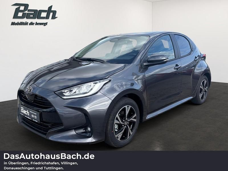 Marlingrau Neu 2025 Toyota Yaris Hybrid Comfort Kleinwagen | 28.350 € (Etwas zu teuer) - Bild 1/4