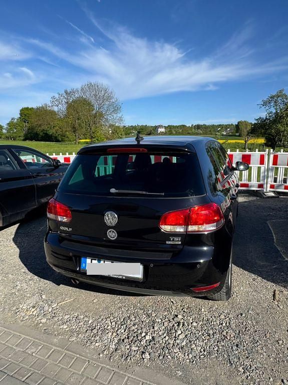 Gebraucht VW Golf VI Style 105 PS (77 kW) 2011 Schwarz Kleinwagen