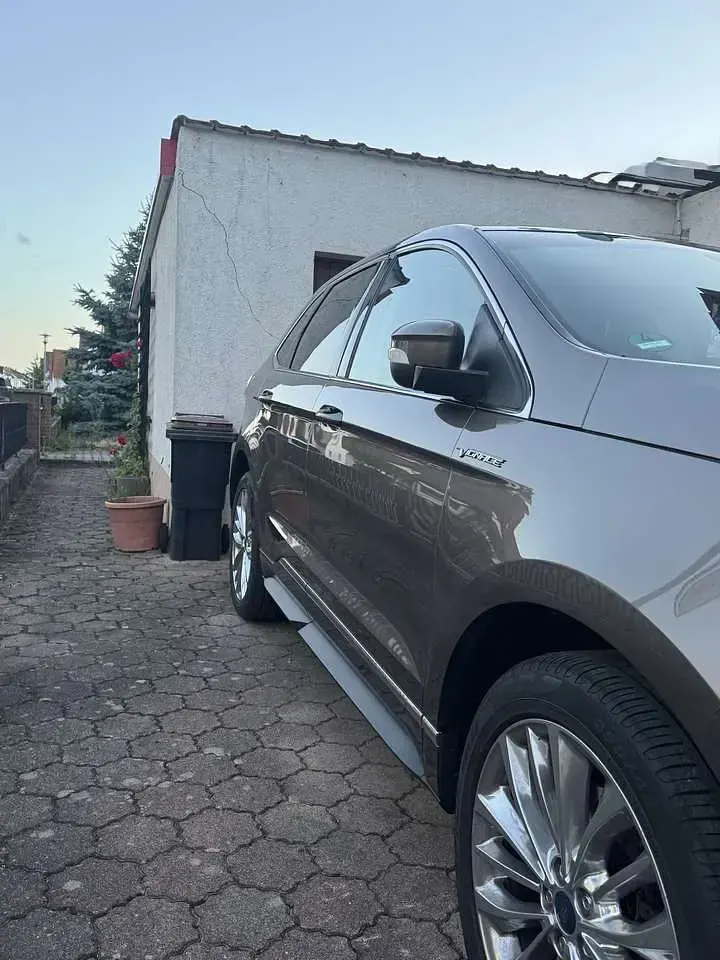 Gebraucht Ford Edge Vignale 238 PS (175 kW) 2019 Grau SUV