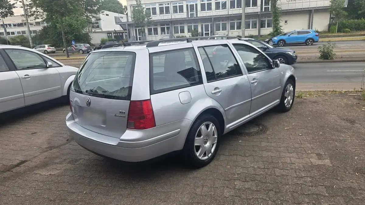 Gebraucht VW Bora 115 PS (84 kW) 2002 Silber Kombi
