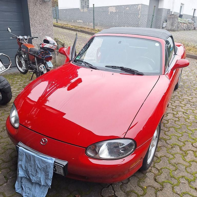 Gebraucht Mazda MX5 140 PS (102 kW) 1998 Rot Cabrio