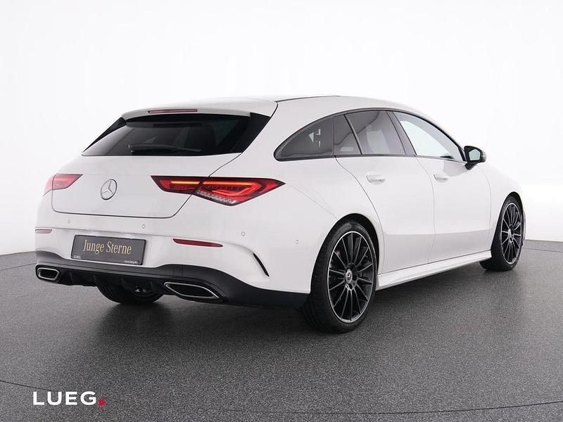 Gebraucht Mercedes CLA200 Shooting Brake Night 163 PS (119 kW) 2023 Weiß Kombi