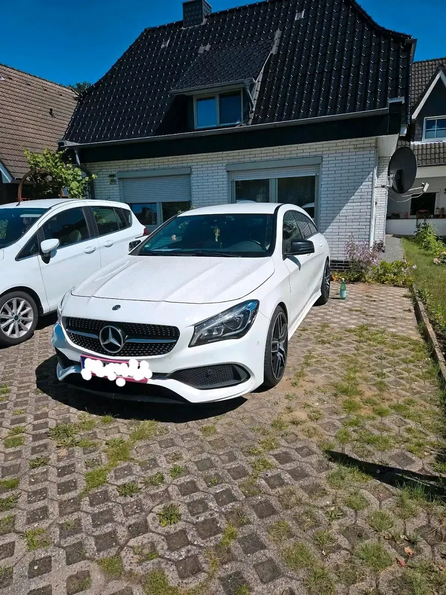 Gebraucht Mercedes CLA200 AMG line 136 PS (100 kW) 2018 Weiß Coupé