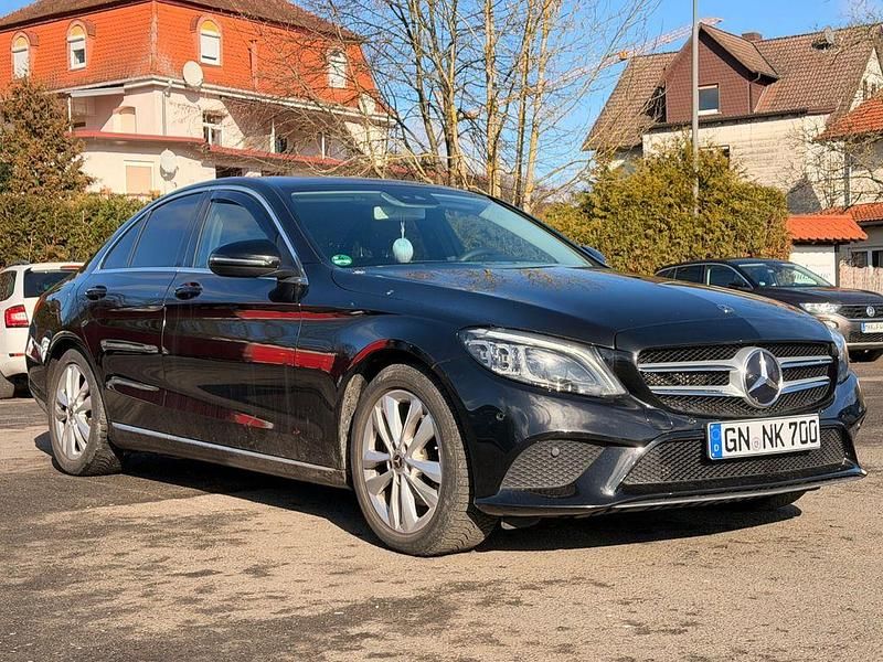 Gebraucht Mercedes C200 Avantgarde 160 PS (117 kW) 2019 Schwarz Limousine