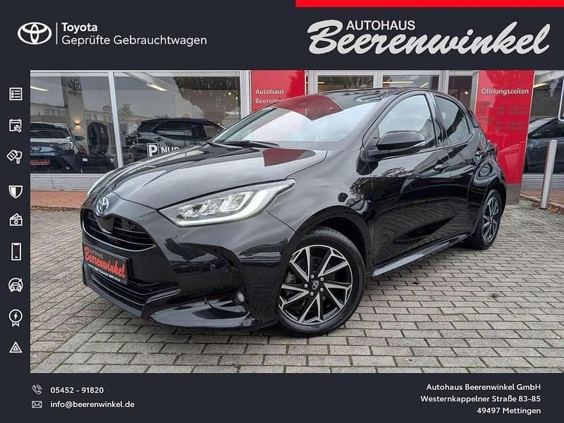 Schwarz Gebraucht 2022 Toyota Yaris Team Limousine | 19.450 € (Fairer Preis) - Bild 1/4