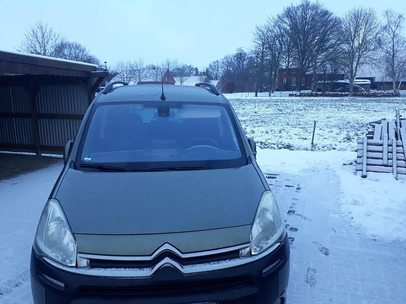 Gebraucht Citroën Berlingo XTR 115 PS (84 kW) 2012 Grün Van / Kleinbus