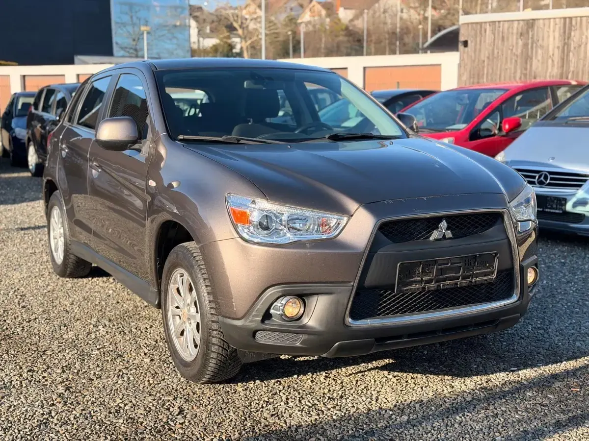 Używany Mitsubishi ASX 117 KM (86 kW) 2011 Brązowy SUV