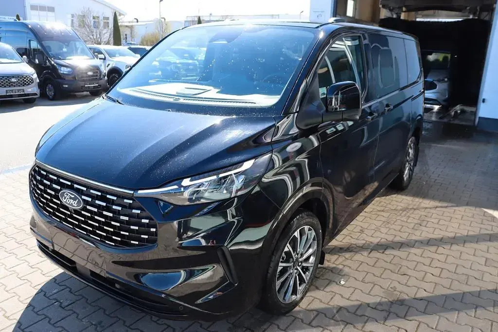 Neu Ford Tourneo Titanium X 170 PS (125 kW) 2026 Agate black metallic Van / Kleinbus