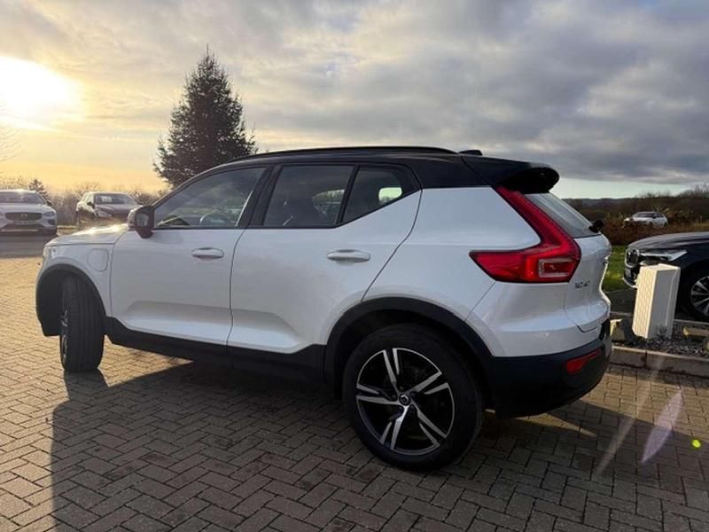 Gebraucht Volvo XC40 R-Design 261 PS (191 kW) 2021 Crystal white SUV