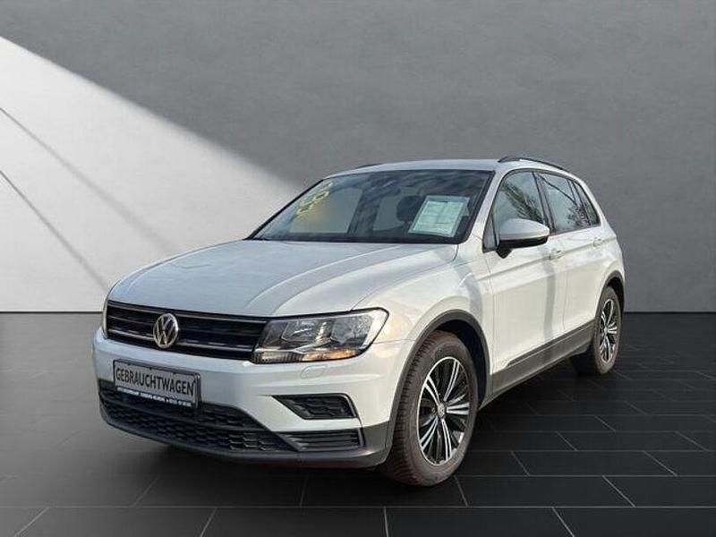 Gebraucht VW Tiguan Trendline 125 PS (91 kW) 2018 Silber SUV