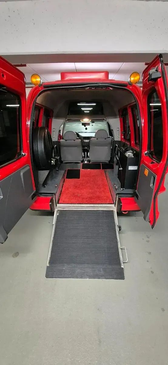 Usata VW Caddy 90 CV (66 kW) 2000 Monovolume